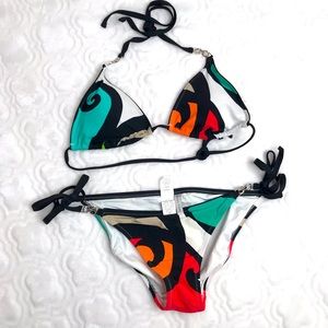 Trina Turk M/L 8/10 bikini swimsuit top is 8 bottoms are 10